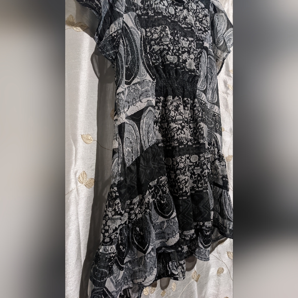 Pretty, Sheer, Flowy Multi Pattern Boho Chic Top … - image 6